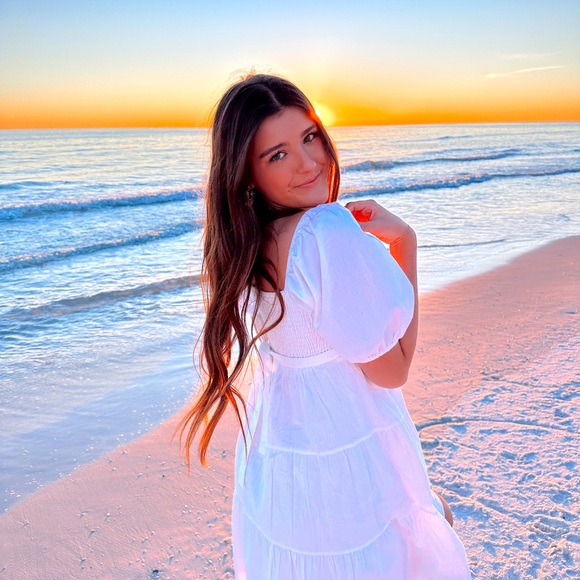 Meet your Posher, Karleigh - Picture 1 of 6